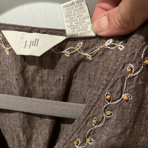 Linen Vintage J Jill Brown Sleeveless Blouse with Embroidery and Beads - Picture 5 of 5